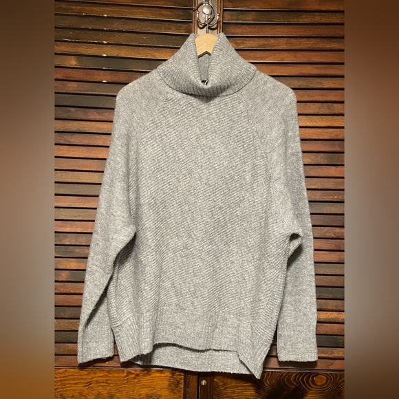Mamgo Sweaters - Mango Women's Gray Cozy Knit Turtleneck Long Sleeve Sweater, Size S